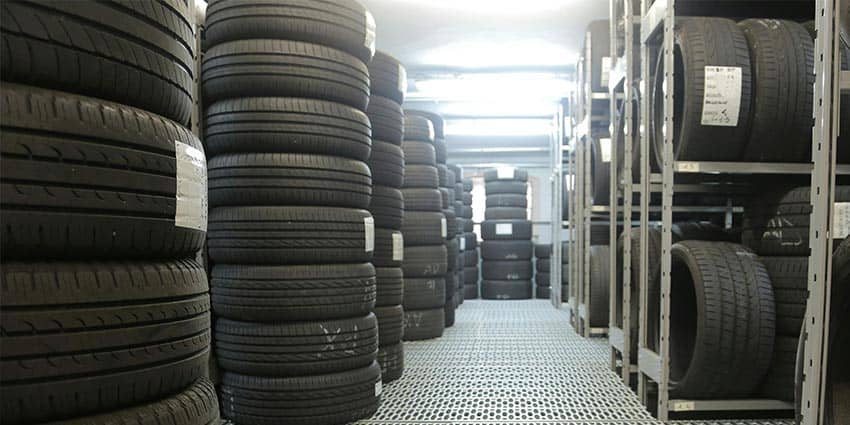 How to send a tyre with Interparcel